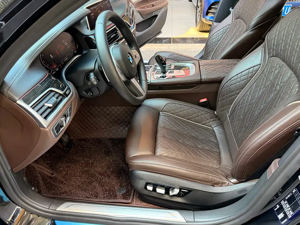 BMW 7 Series 2021 — фото 16