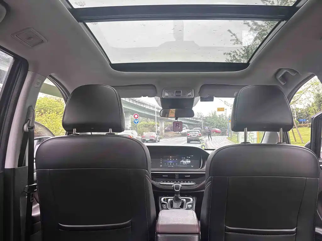 GAC Motor Trumpchi M6 2021 — фото 12