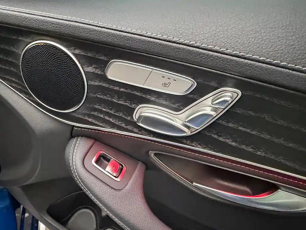 Mercedes-Benz C-Class 2020 — фото 17