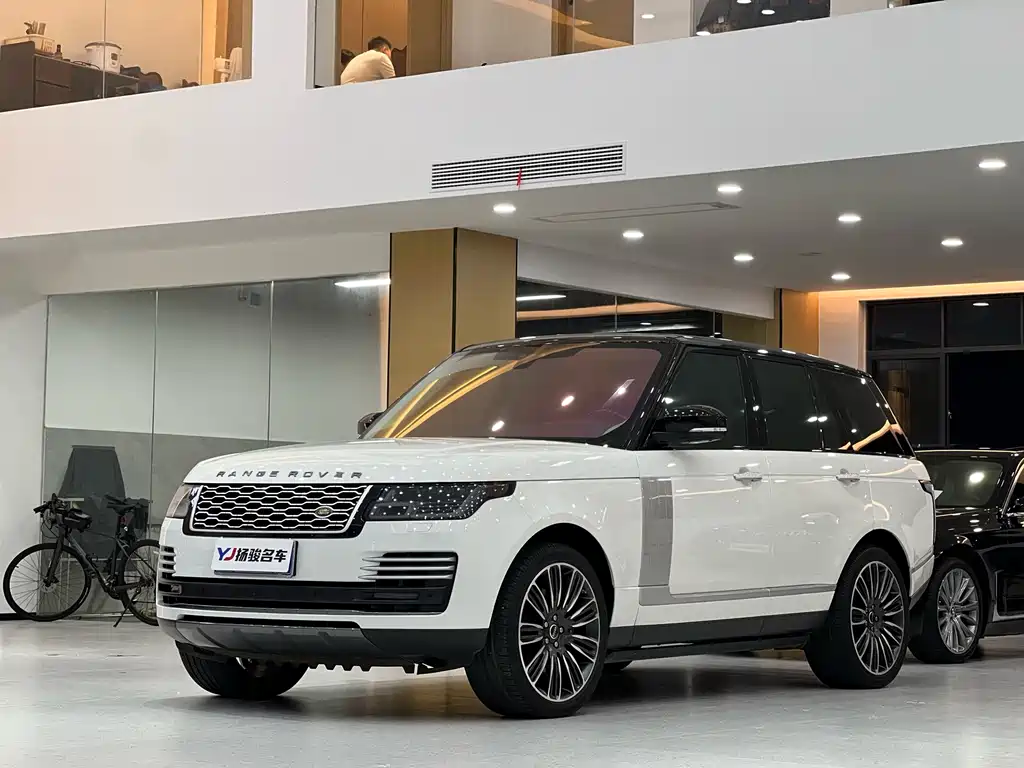 Land Rover Range Rover 2022 — фото 1