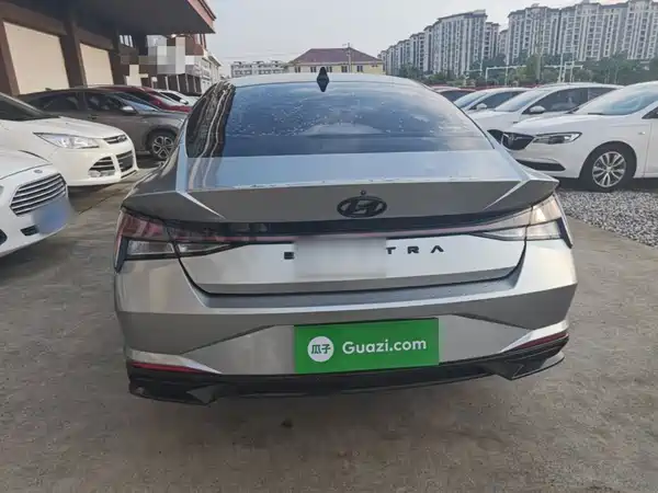 Hyundai Elantra 2023