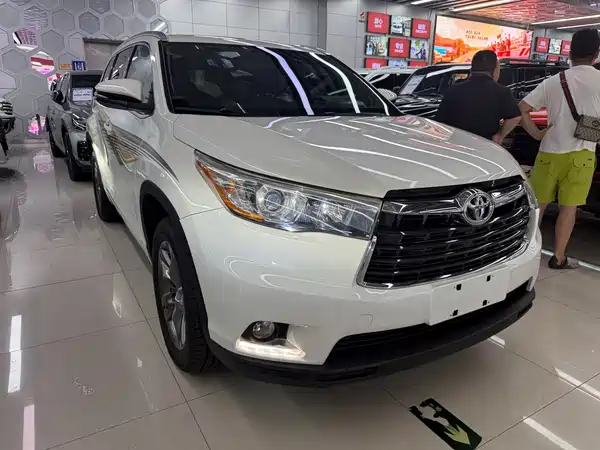 Toyota Highlander 2015