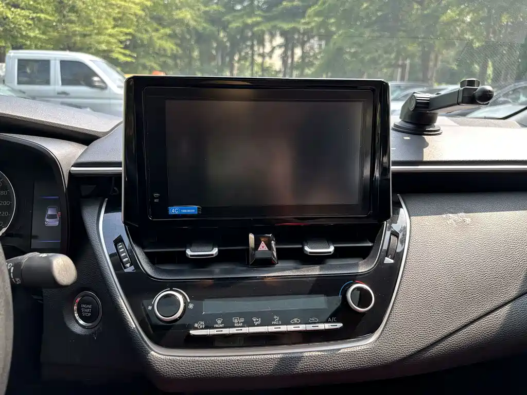 Toyota Corolla 2022 — фото 16