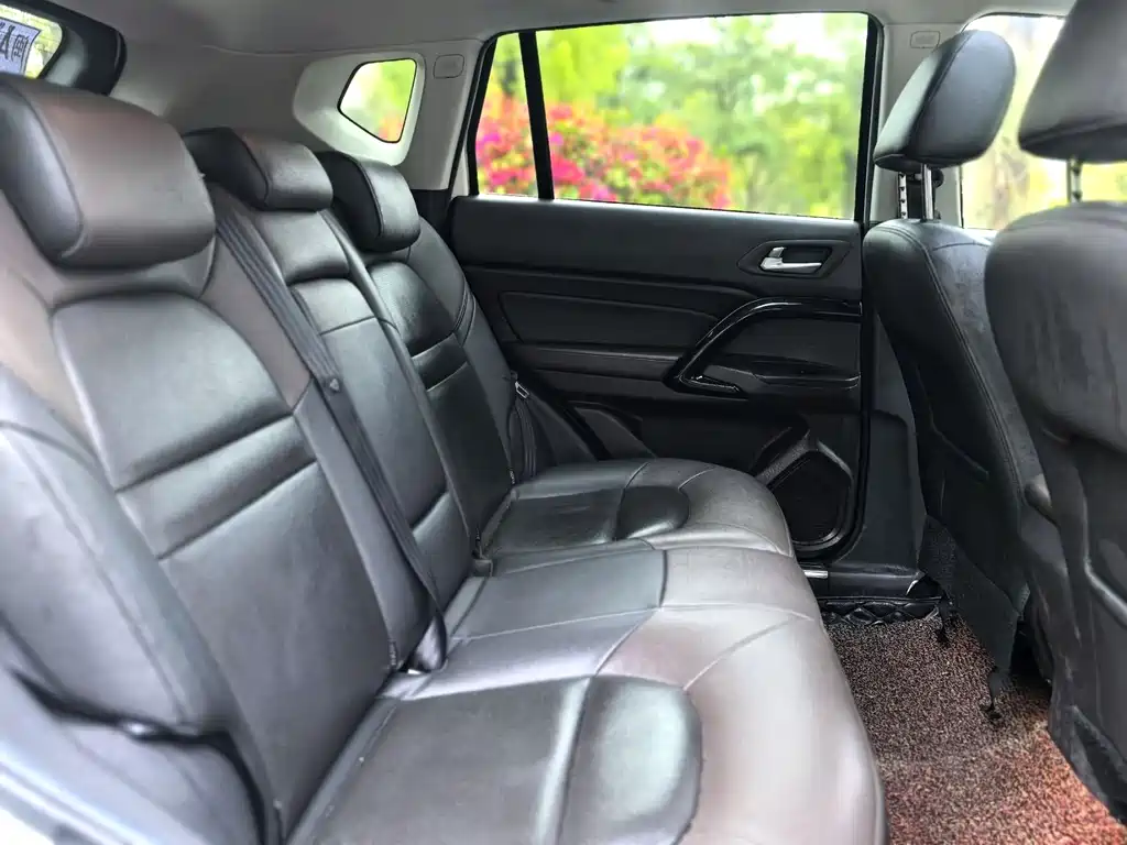 GAC Motor Trumpchi GS4 2015 — фото 22