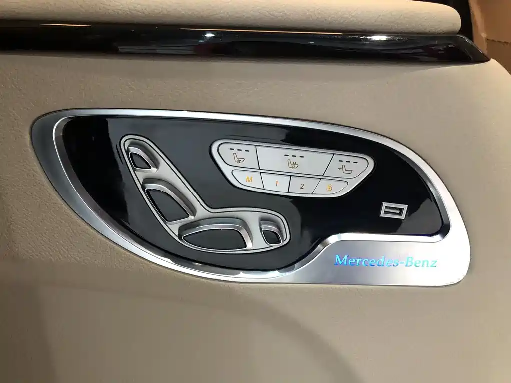 Mercedes-Benz Vito 2023 — фото 9