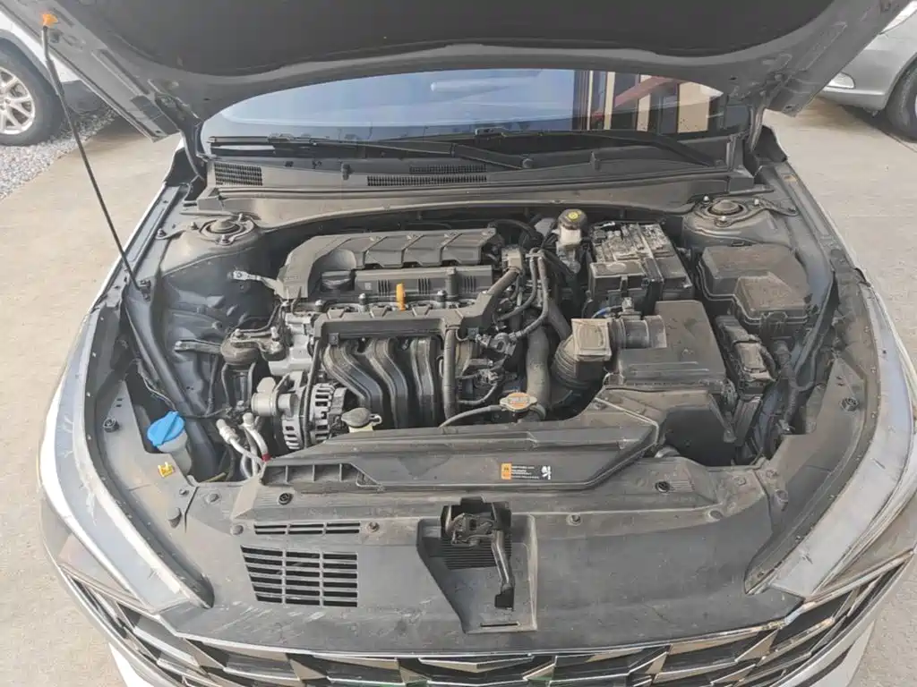 Hyundai Elantra 2023 — фото 20