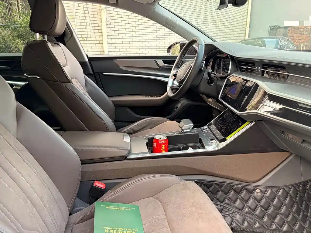 Audi A7L 2023 — фото 4