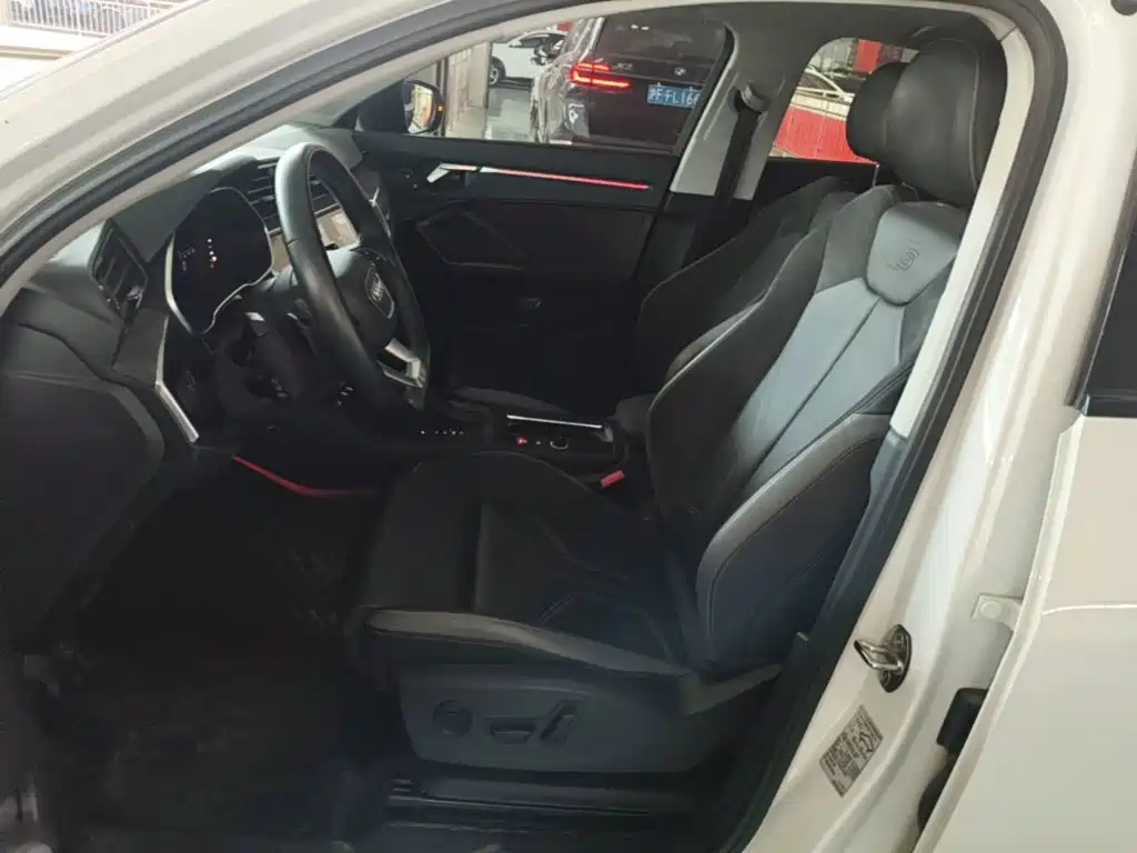 Audi Q3 Sportback 2022 — фото 15