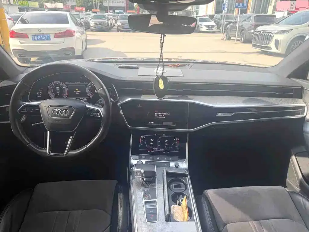 Audi A6L 2021