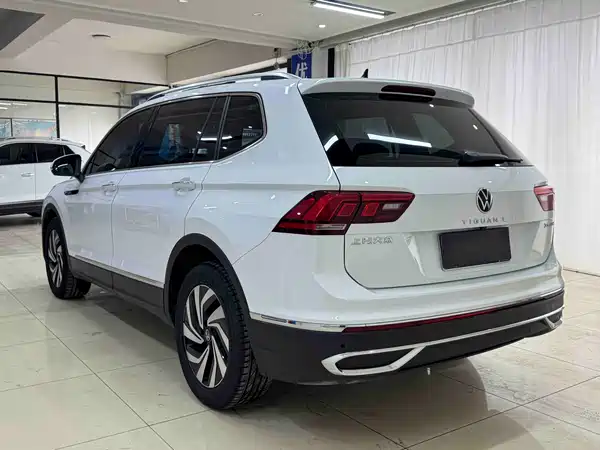 Volkswagen Tiguan L 2023