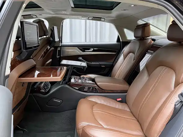 Audi A8 2012