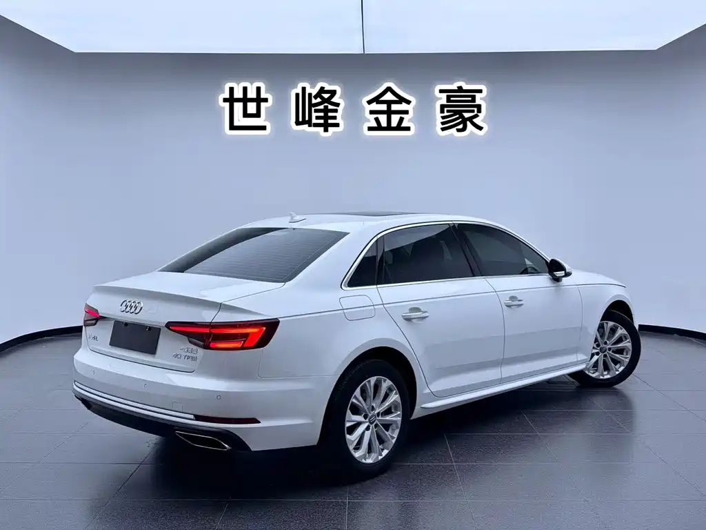 Audi A4L 2018 — фото 20