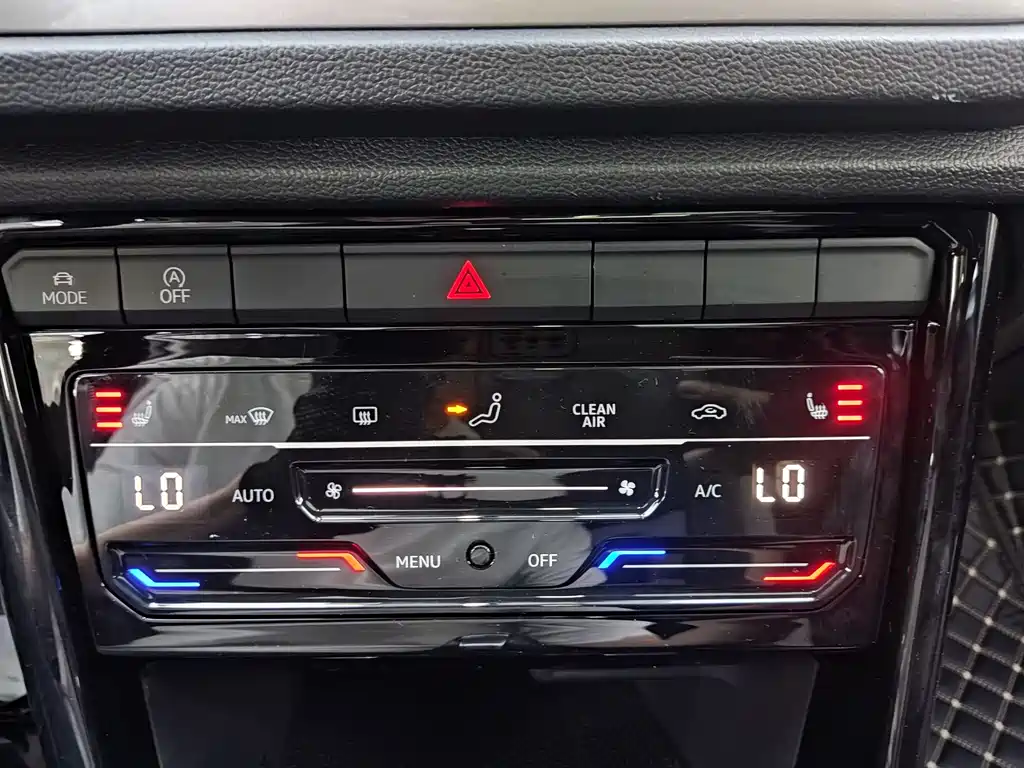 Volkswagen T-Roc 2022 — фото 15