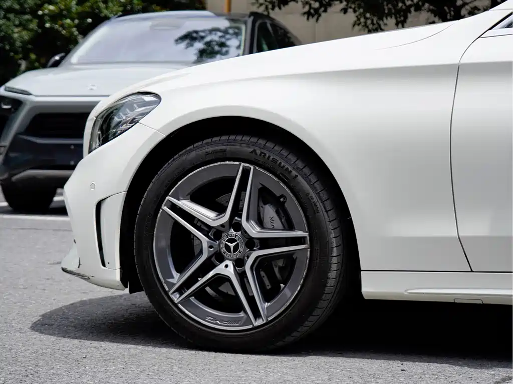 Mercedes-Benz C-Class 2021