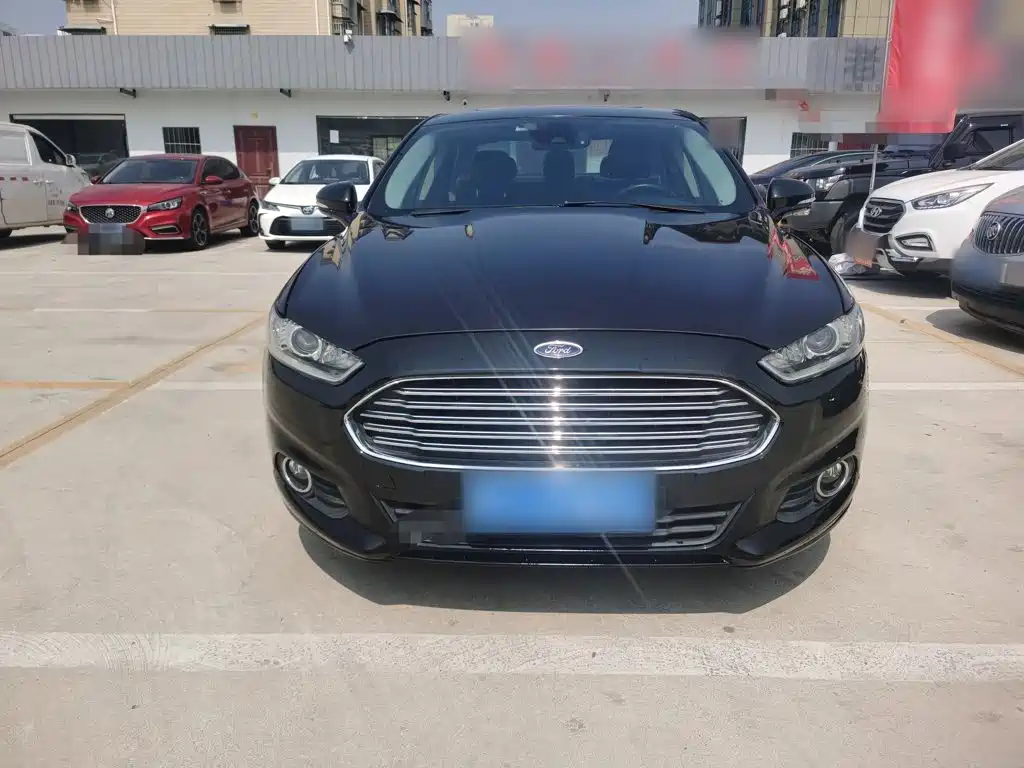 Ford Mondeo 2015 — фото 9