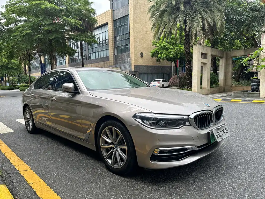 BMW 5 Series New Energy 2018 — фото 3