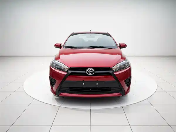 Toyota Yaris L 2014