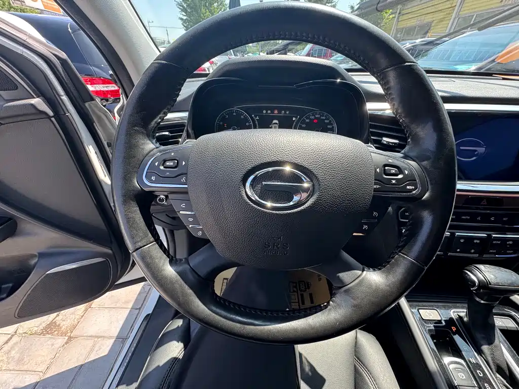 GAC Motor Trumpchi GS8 2018 — фото 6