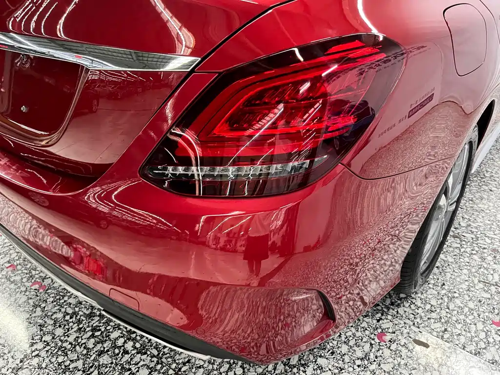 Mercedes-Benz C-Class 2019 — фото 19