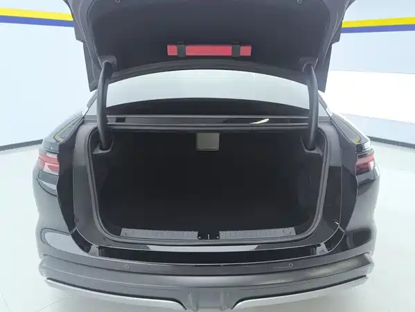 BYD Han L 2025