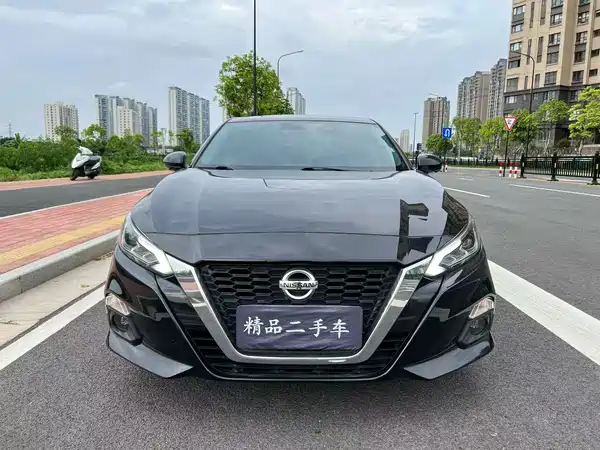 Nissan Teana 2022