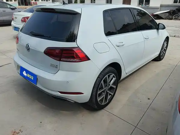 Volkswagen Golf 2020