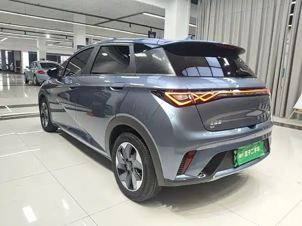 BYD Dolphin 2024