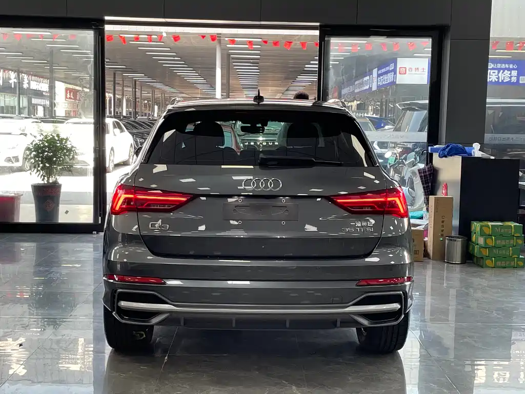 Audi Q3 2022 — фото 16