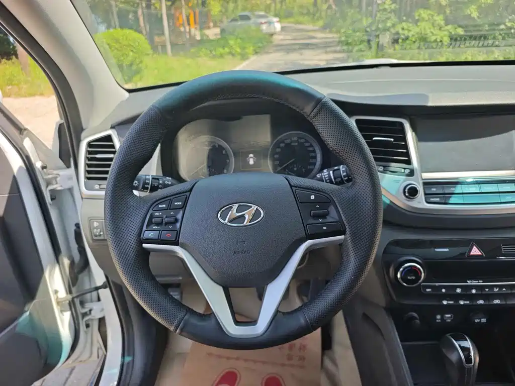 Hyundai Tucson 2016 — фото 13