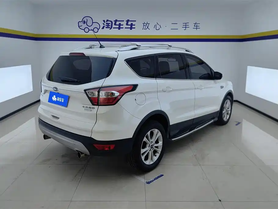 Ford Kuga 2018 — фото 3