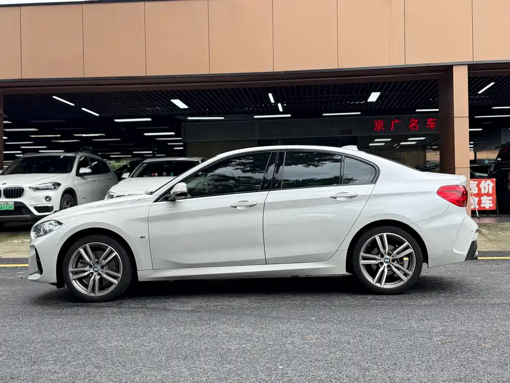 BMW 1 Series 2020 — фото 3