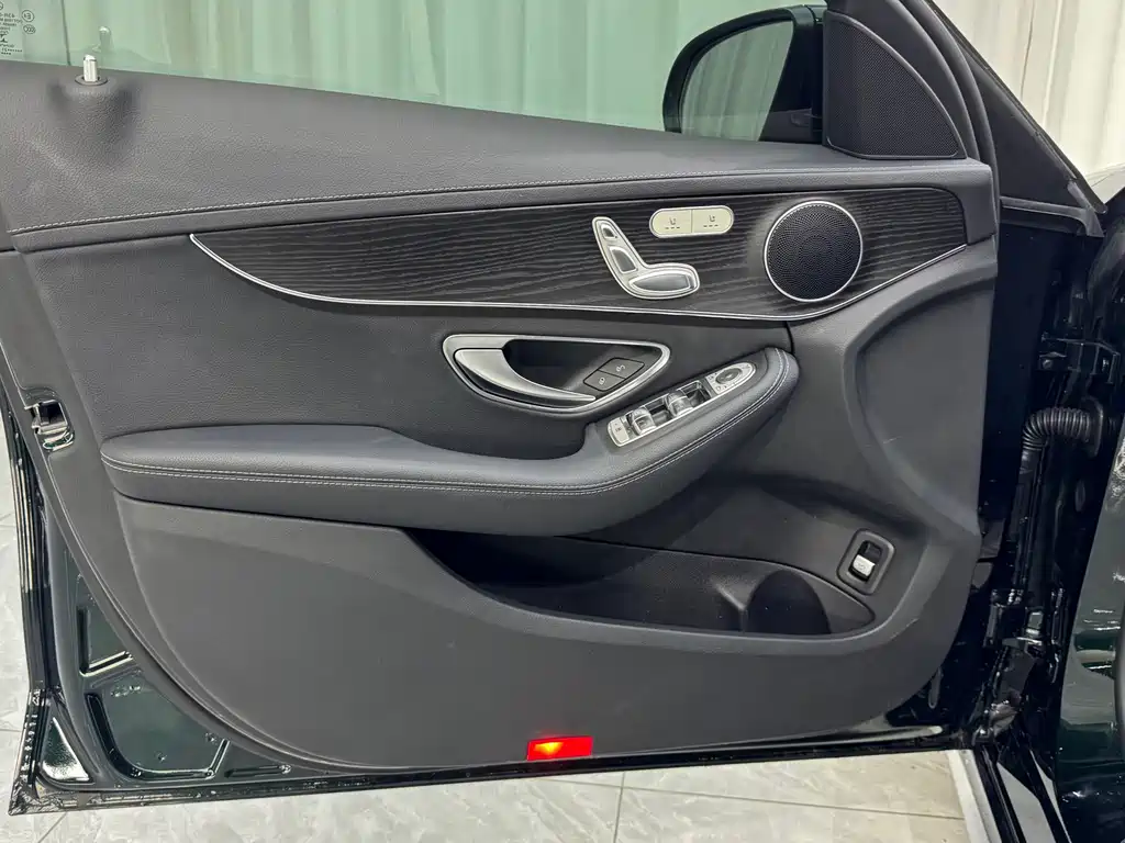 Mercedes-Benz C-Class 2021 — фото 16
