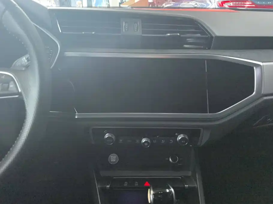 Audi Q3 Sportback 2021 — фото 13