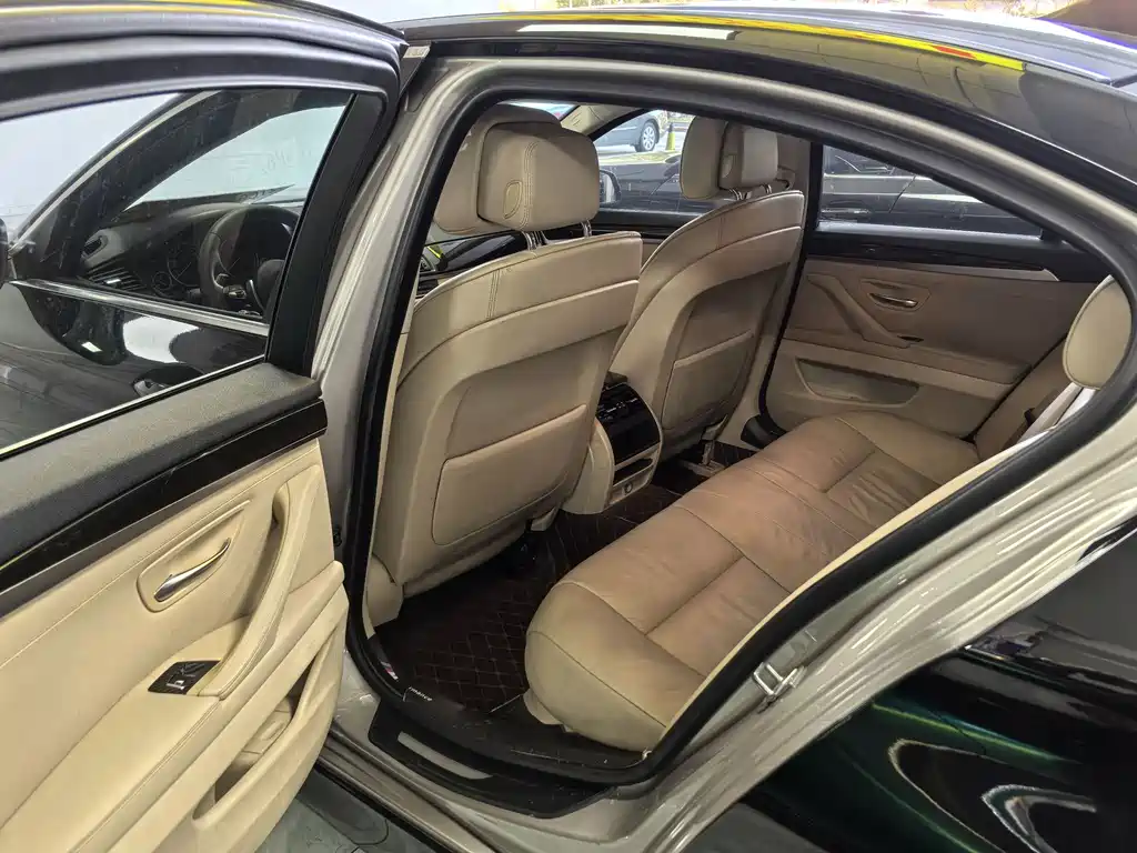 BMW 5 Series 2012