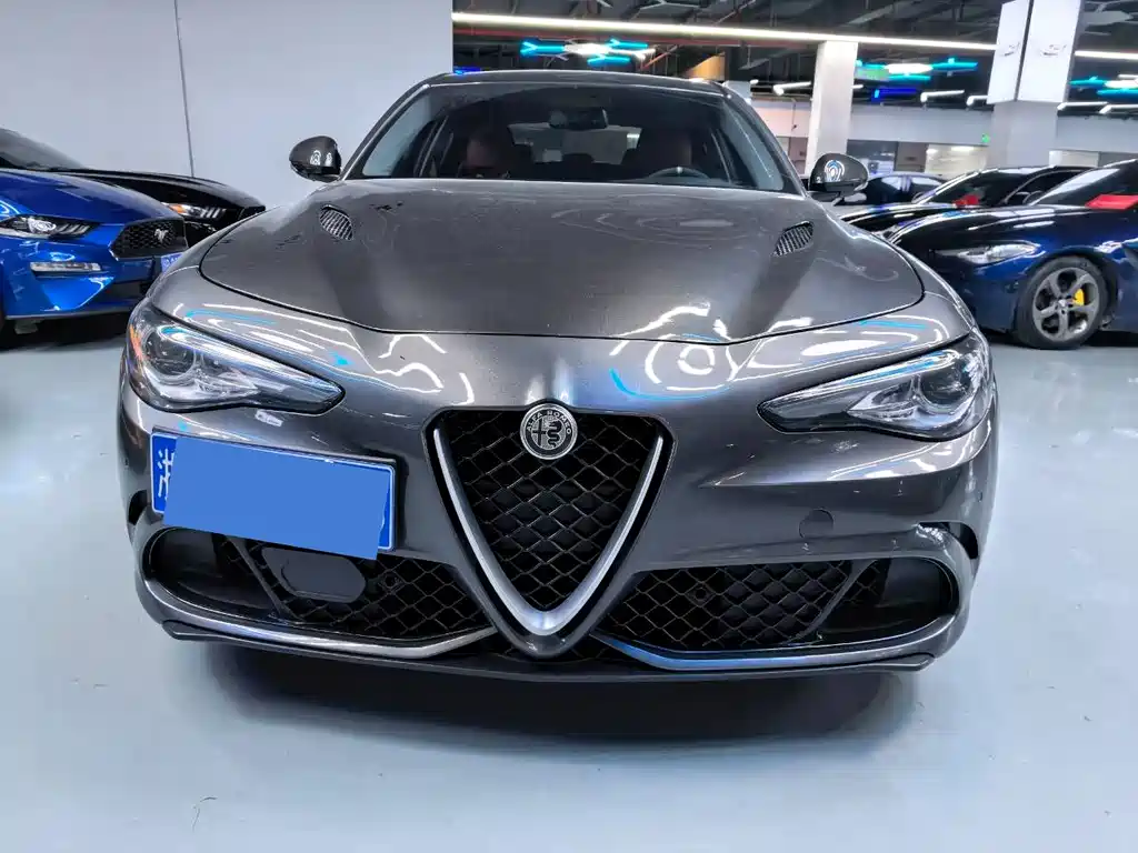 Alfa Romeo Giulia 2020 — фото 2