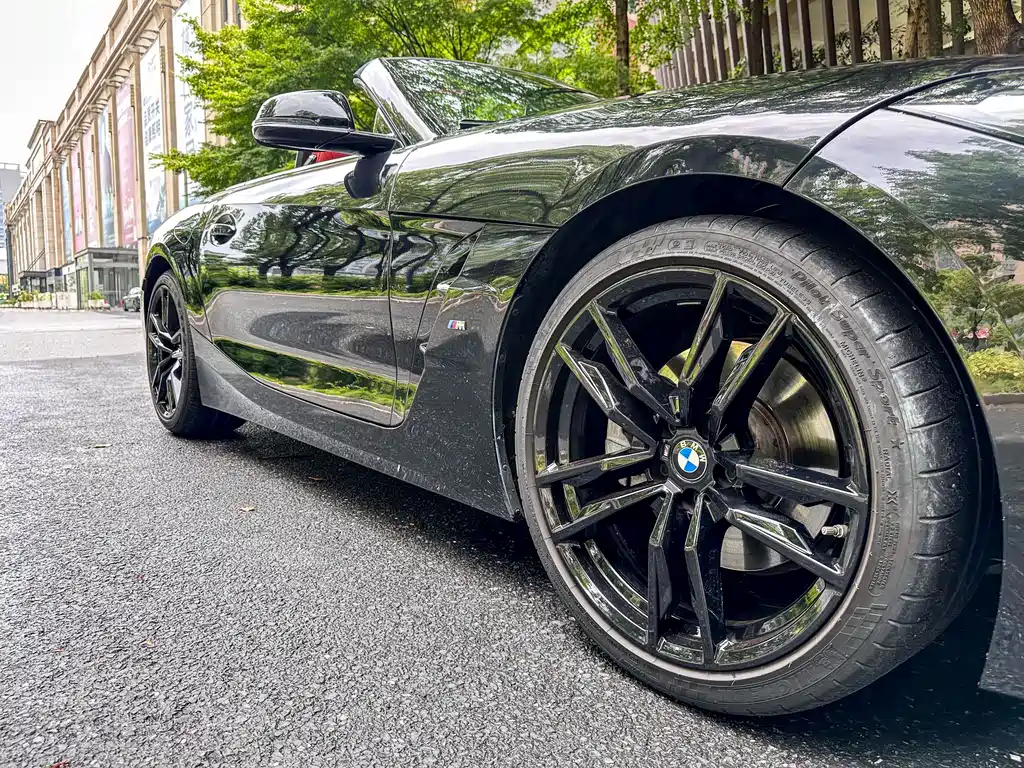 BMW Z4 2022 — фото 15