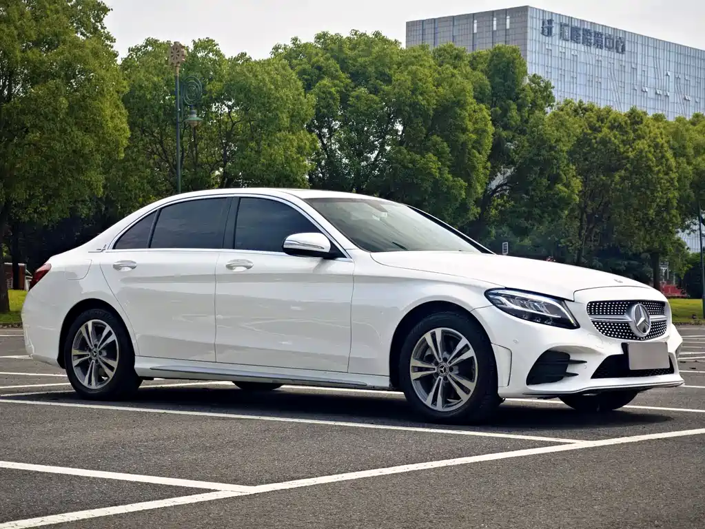 Mercedes-Benz C-Class 2020