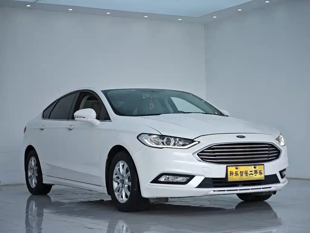 Ford Mondeo 2018 — фото 3