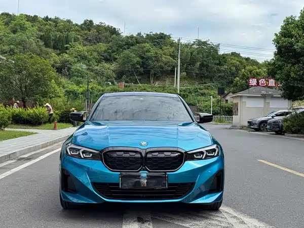 BMW i3 2023