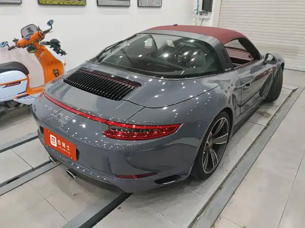 Porsche 911 2016