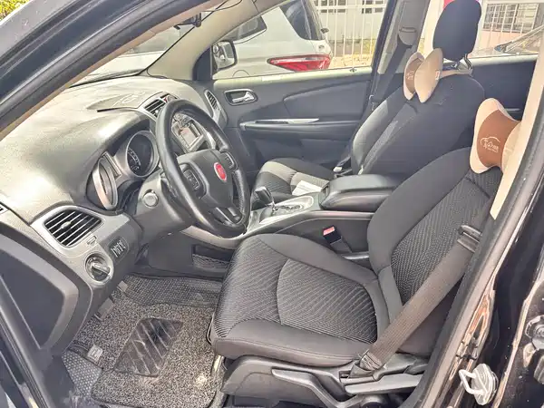 Fiat Viaggio 2012