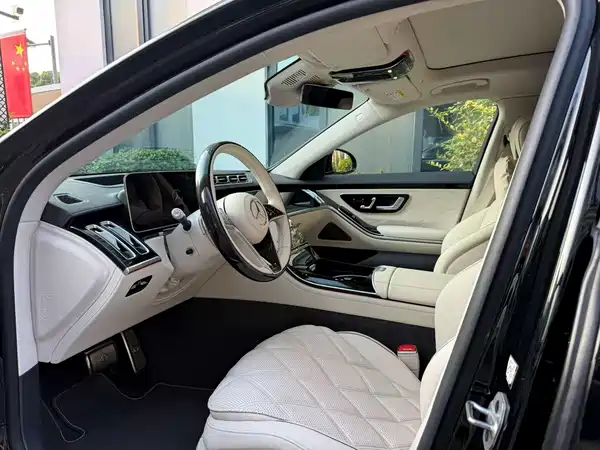 Mercedes-Benz Maybach S-Class 2023