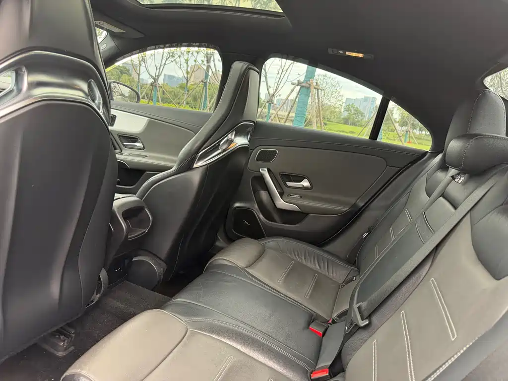 Mercedes-Benz Mercedes CLA AMG 2021 — фото 10