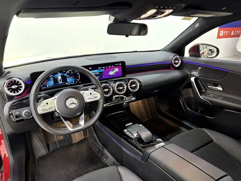 Mercedes-Benz A-Class 2021 — фото 18
