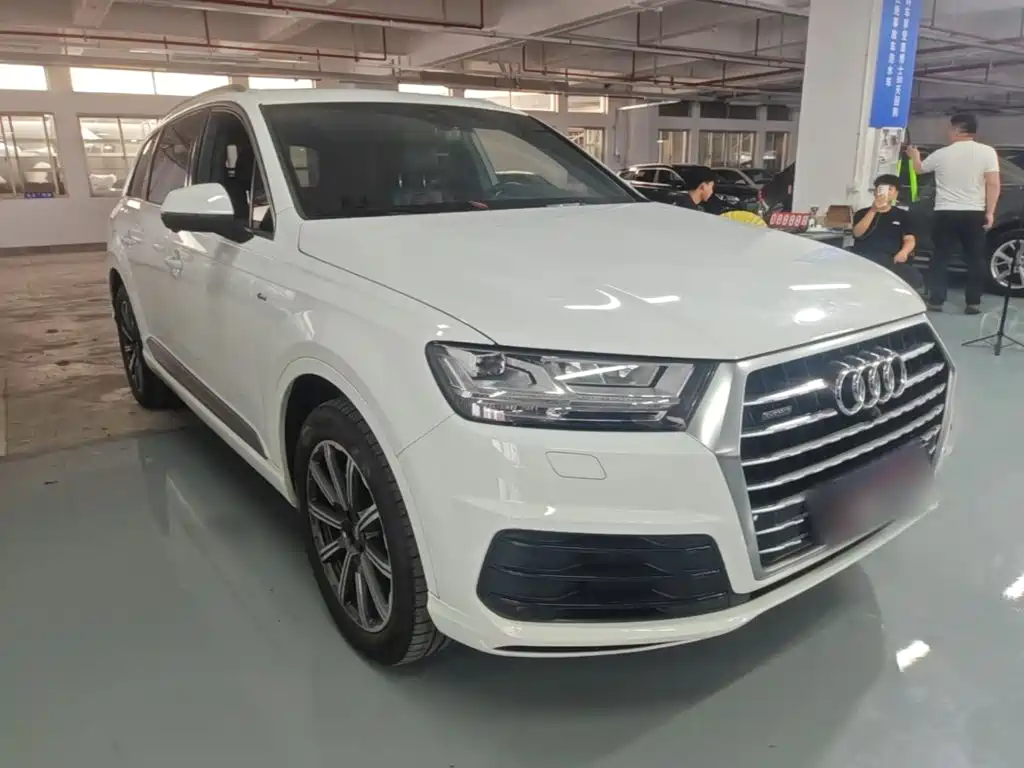Audi Q7 2015 — фото 4