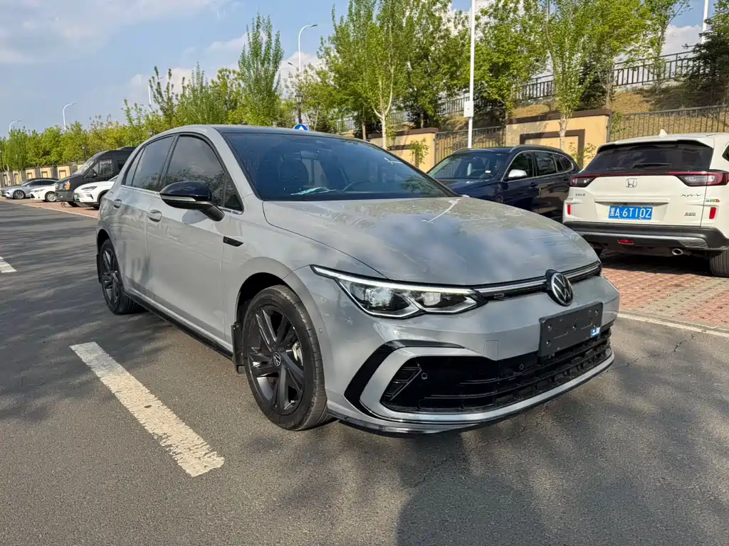 Volkswagen Golf 2022