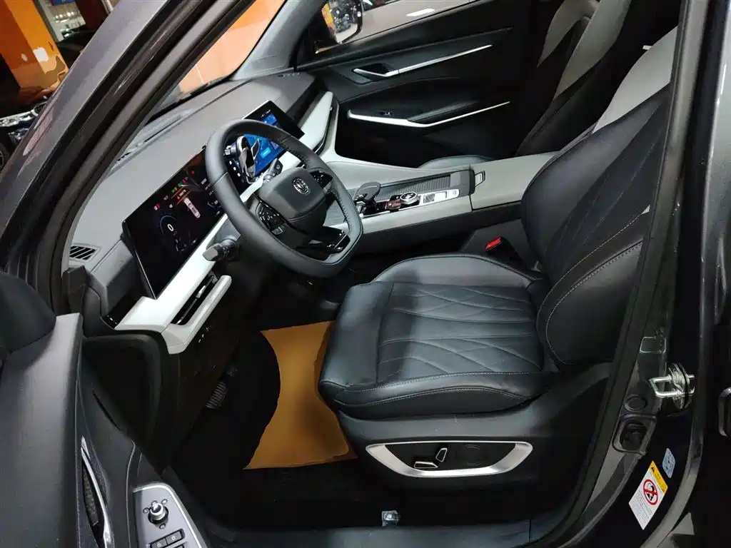 Changan CS75 PLUS 2025 — фото 15