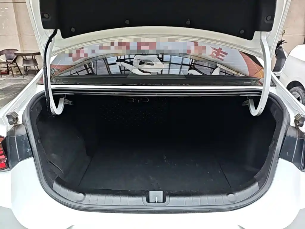 Geely Emgrand L Hip 2022 — фото 19