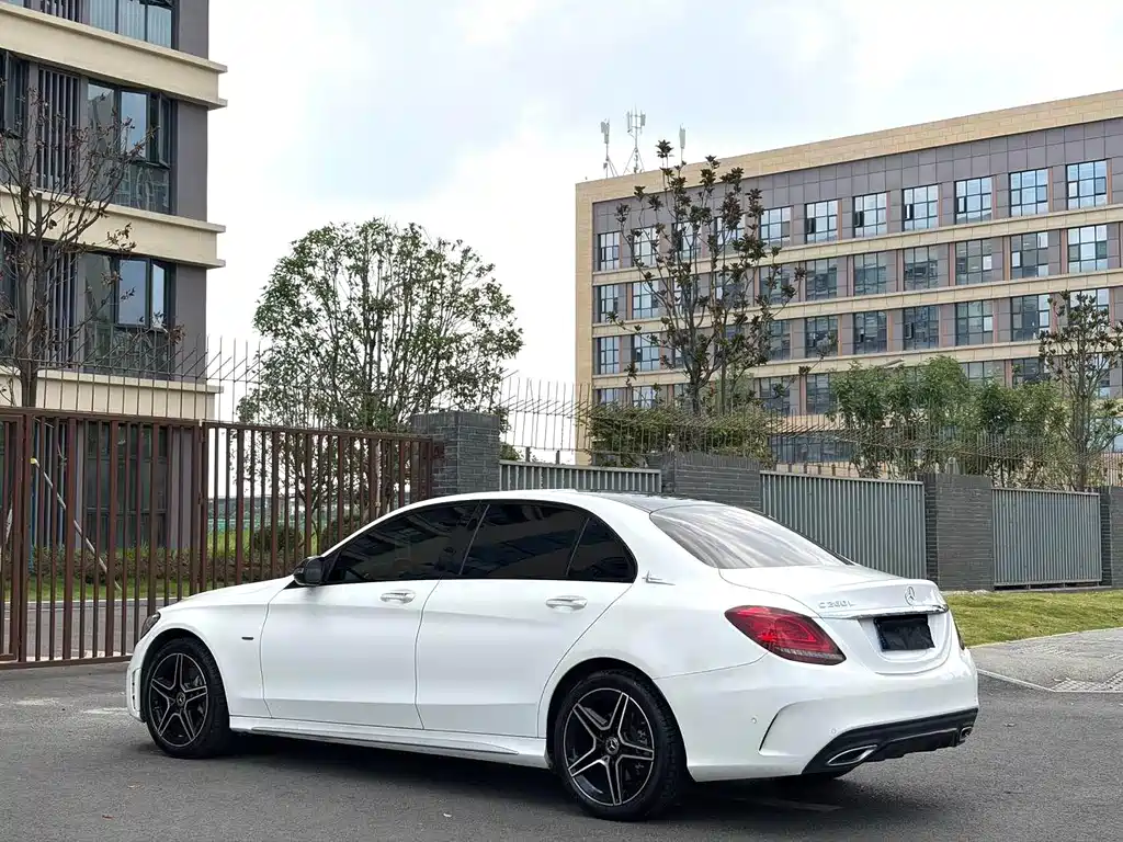 Mercedes-Benz C-Class 2020 — фото 13