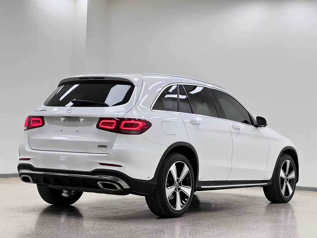Mercedes-Benz GLC 2020 — фото 27